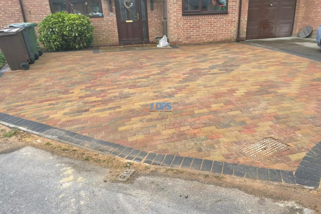 Driveway with Autumn Gold Block Paving and Charcoal Border in Gloucester (5)